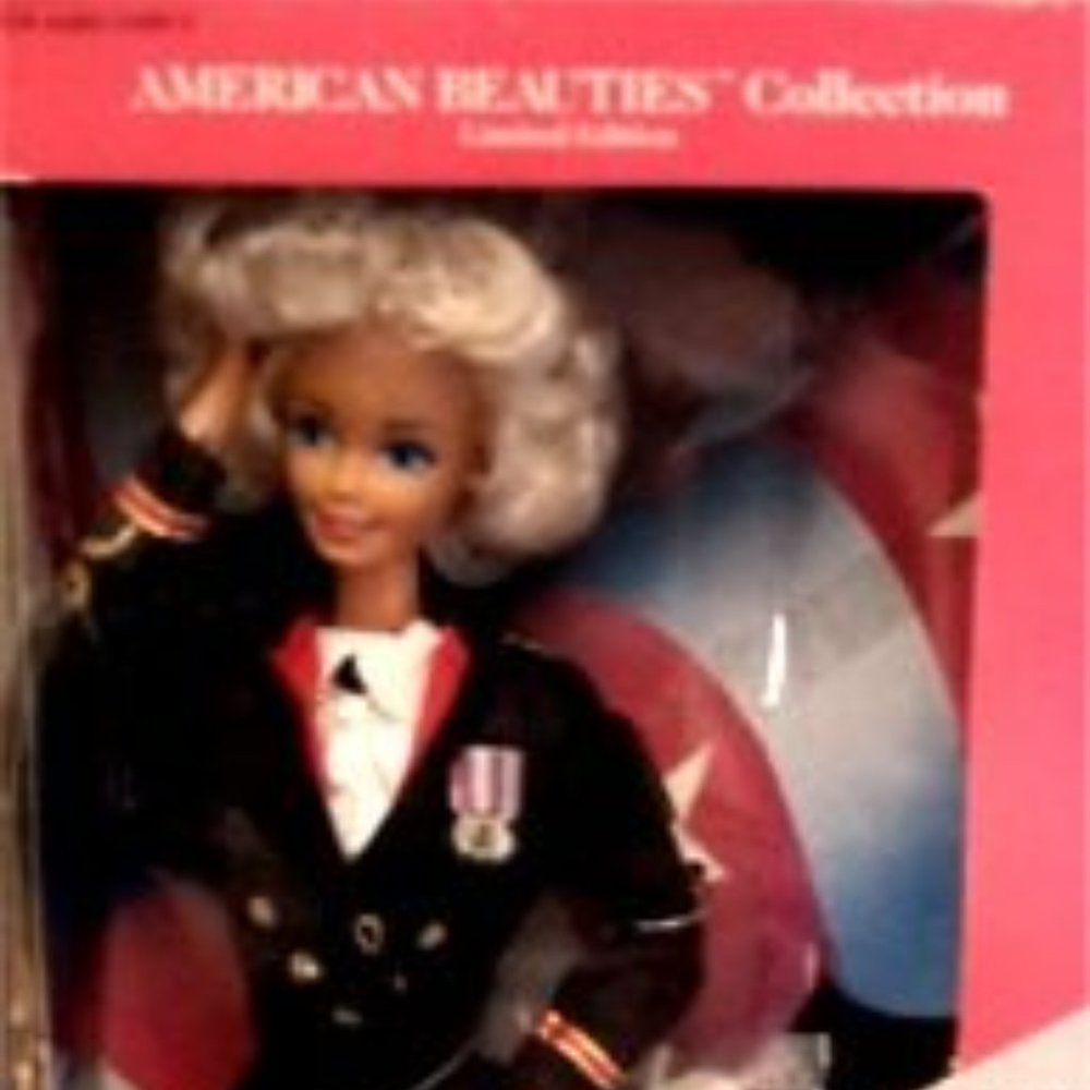 B123 - Army Barbie